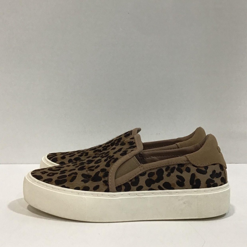 Women’s UGG Jass Exotic Leopard Print Slip On Sneaker Size 5M